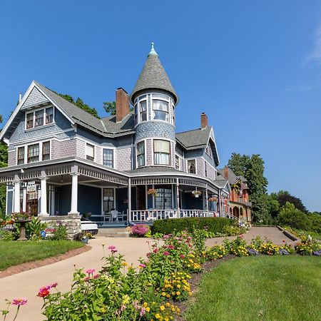 The Hancock House Bed & Breakfast Inn Дюбюк Екстер'єр фото